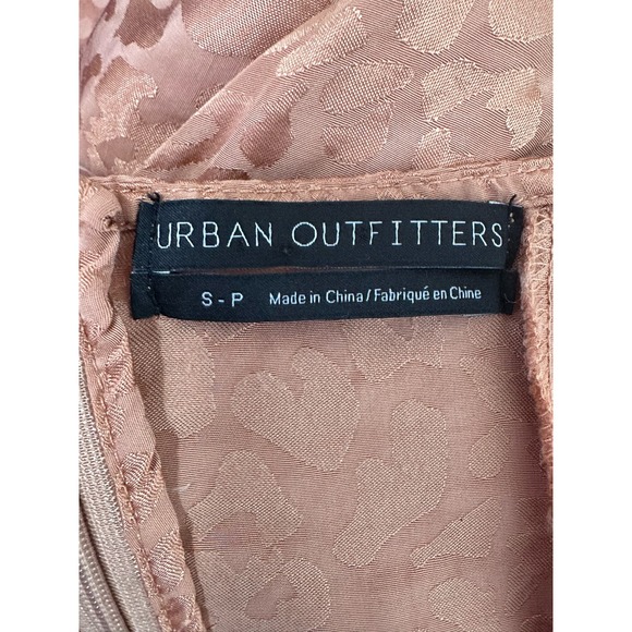 Urban Outfitters copper brown animal print mini dress size 8P - Picture 3 of 9